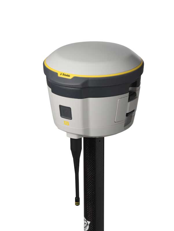 Trimble R2 GNSS studio closeupelevated 450 left_334